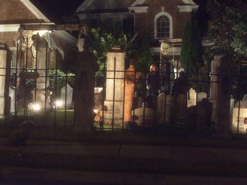 Night View Graveyard Skull Orchard Cemetery Ichabod Crane, Baltus Irving and Cross Head Stones